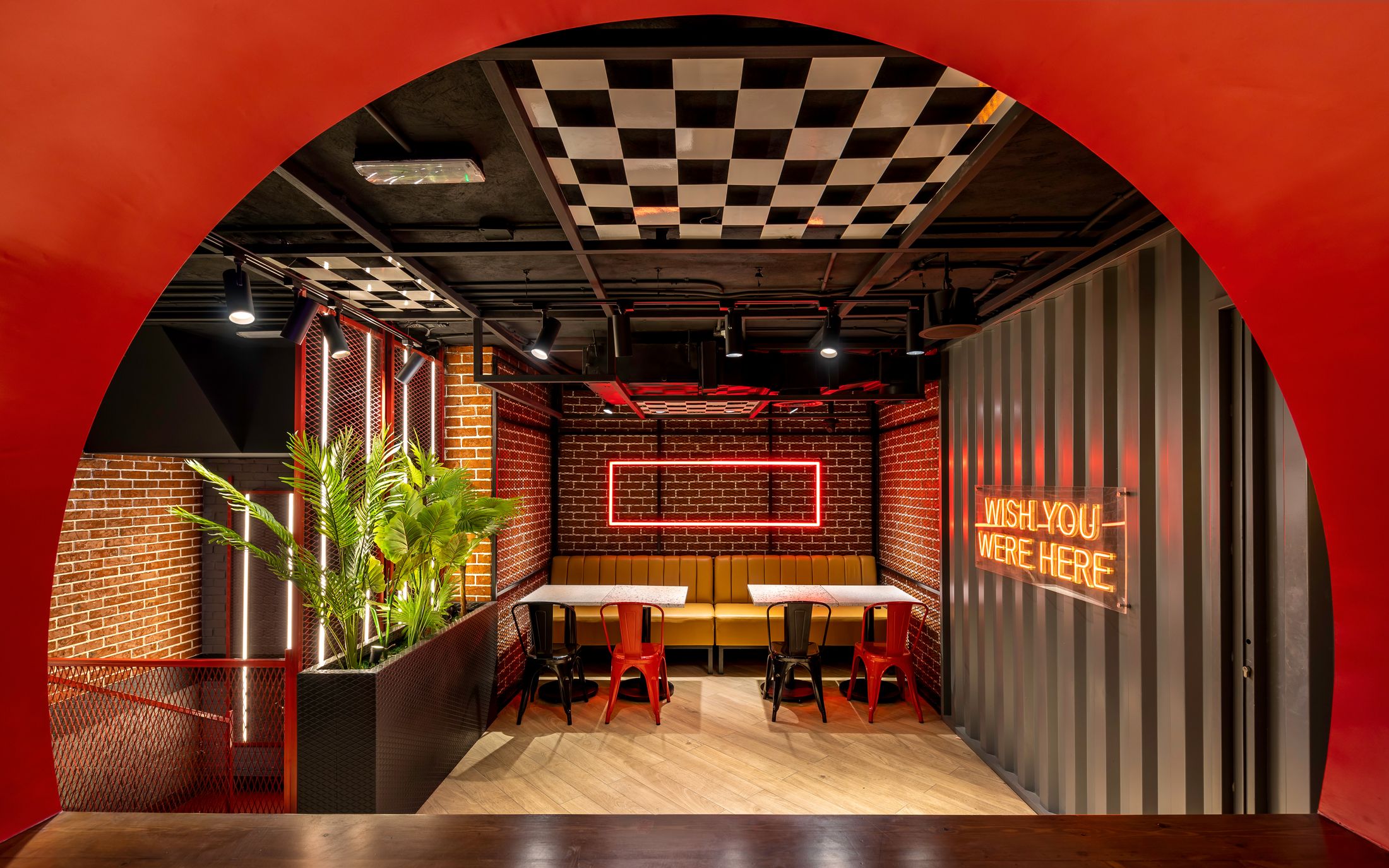 Kansas Fried Chicken — Mohndssien — Xforms Studio